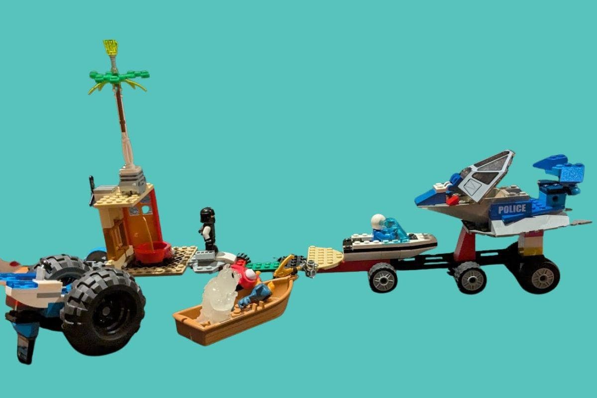 LEGO mad machines