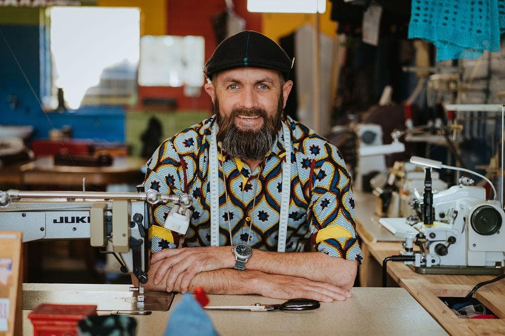 Nobody taught me how to sew - mending workshop for beginners