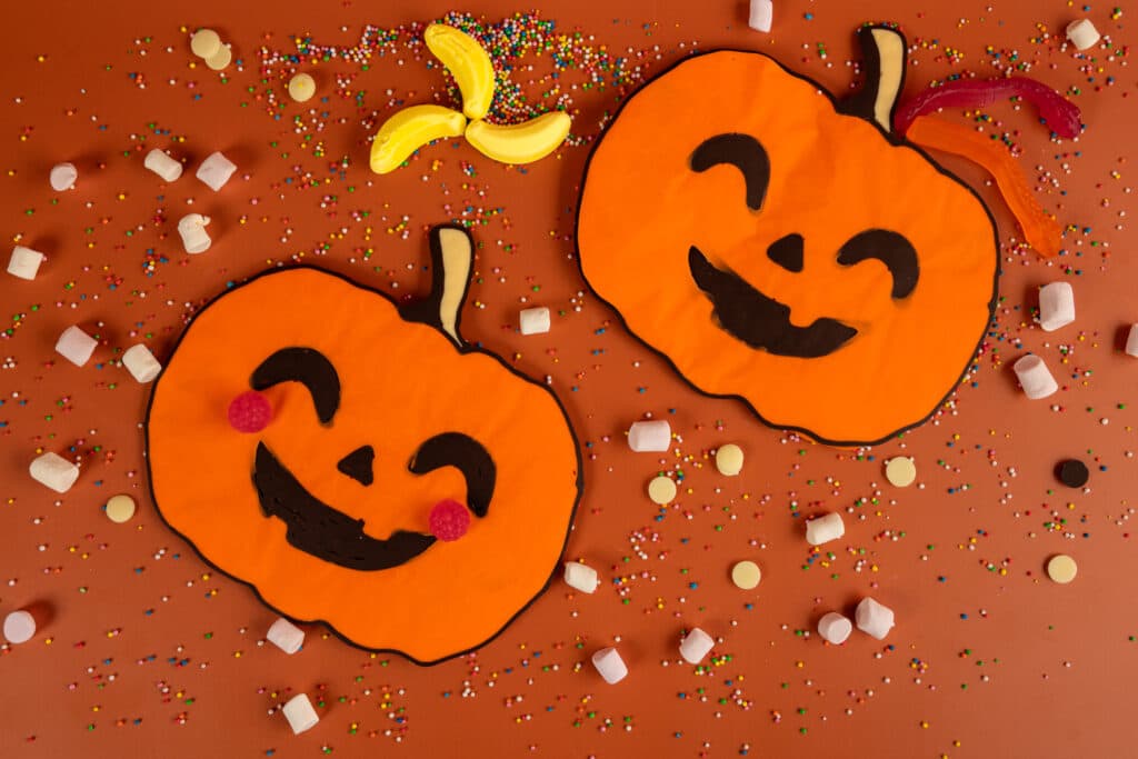 Chocolate Pumpkin Decorating