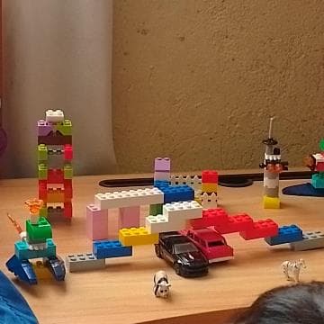 LEGO®: Build & Play