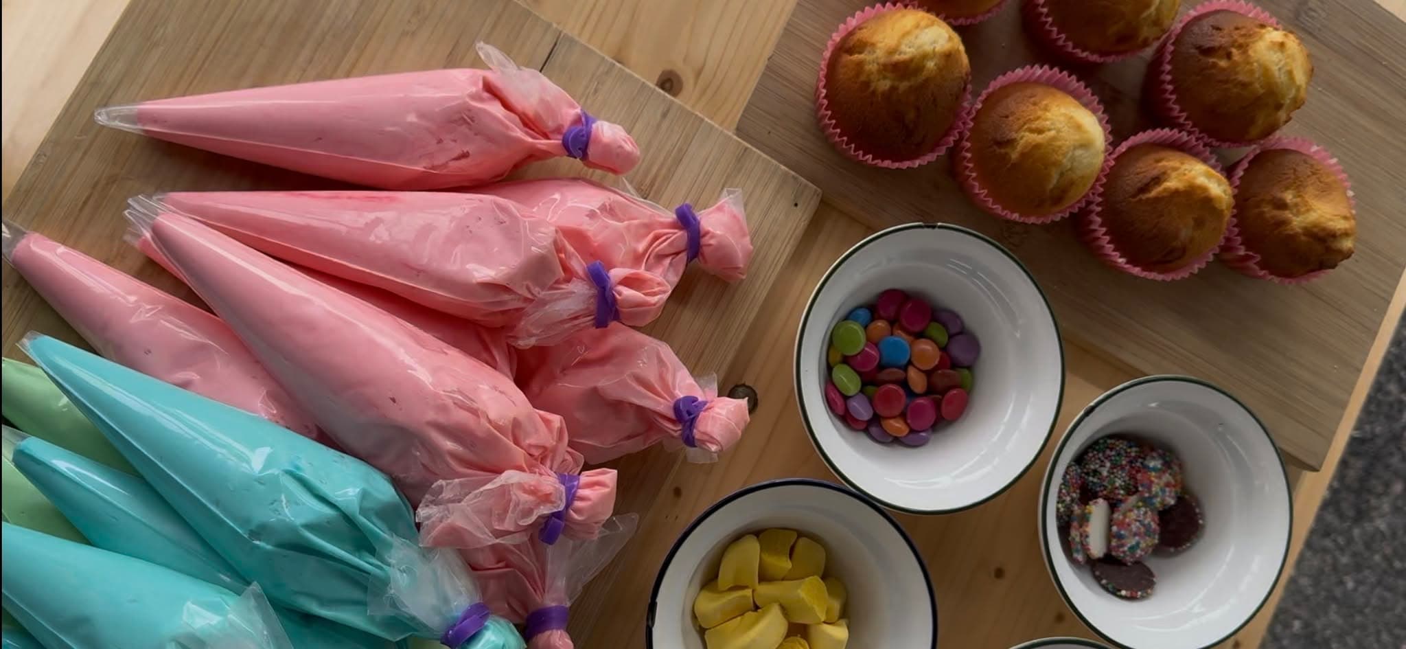 School Holiday Activities! Cupcake Decorating